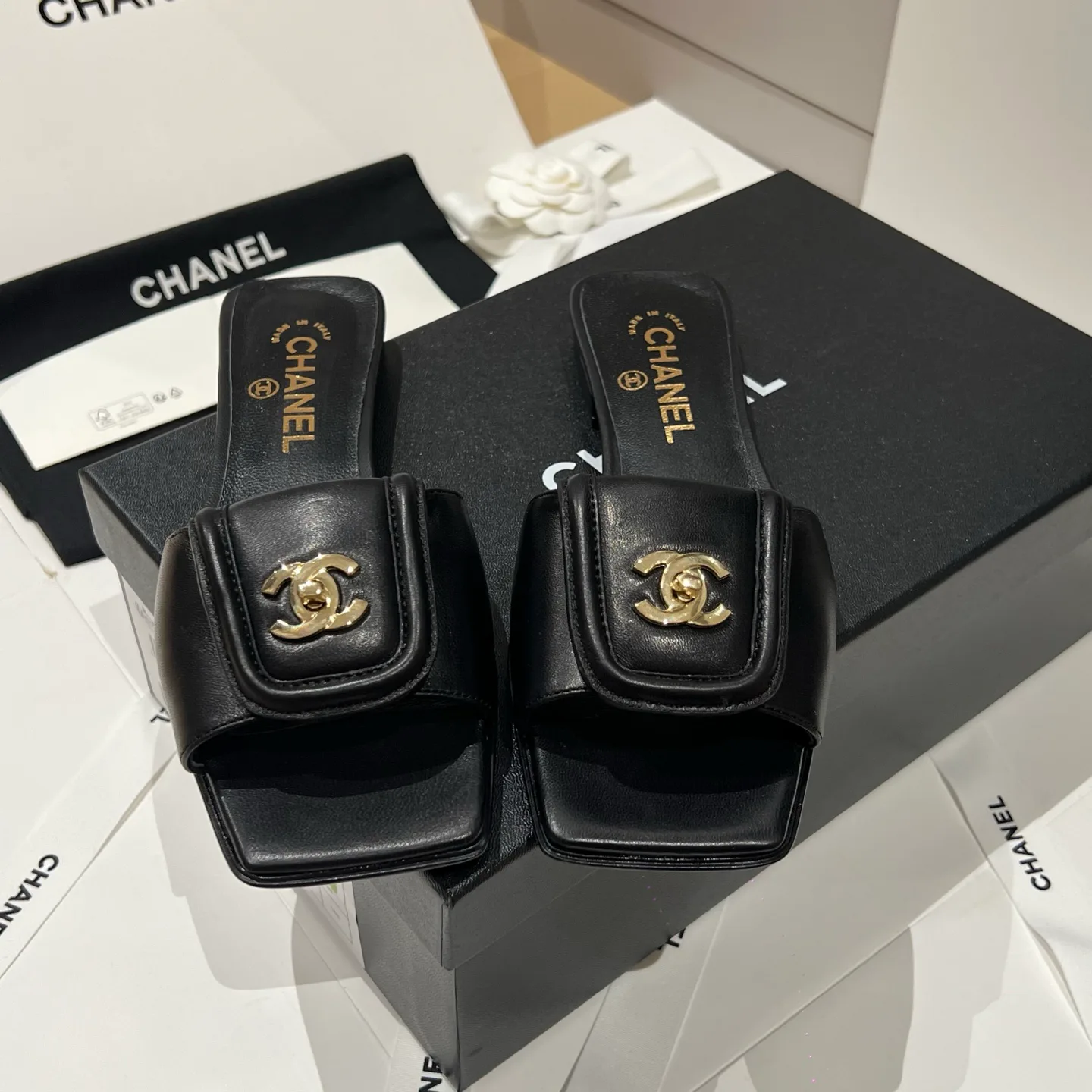 Туфли Женские Chanel 13299071
