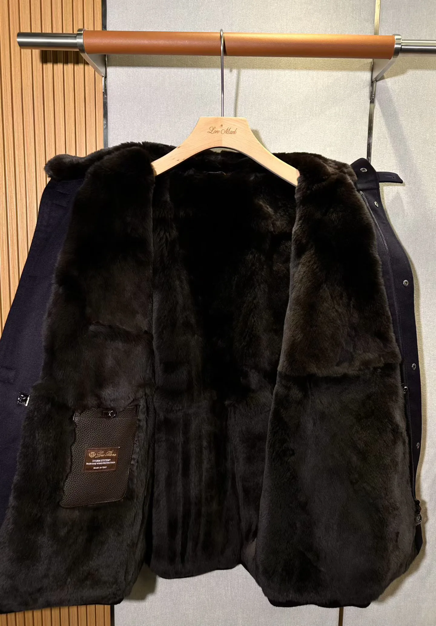 Кожаные Куртки И Дублёнки Мужские Loro Piana 1061837