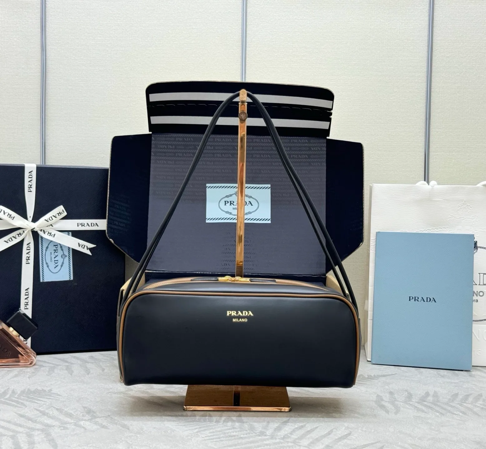 Классические Сумки Женские Prada 5029128