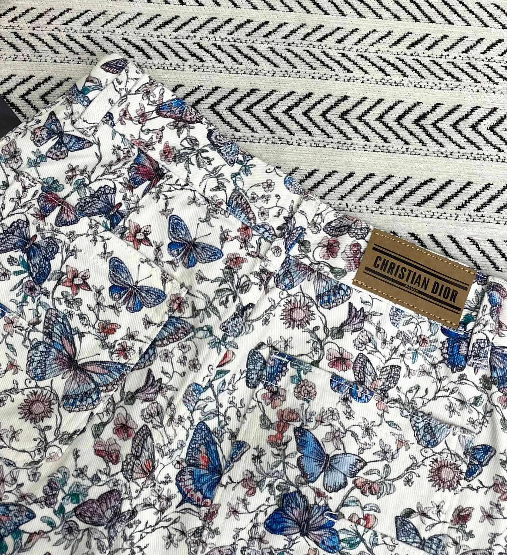 Шорты Женские Christian Dior 25541