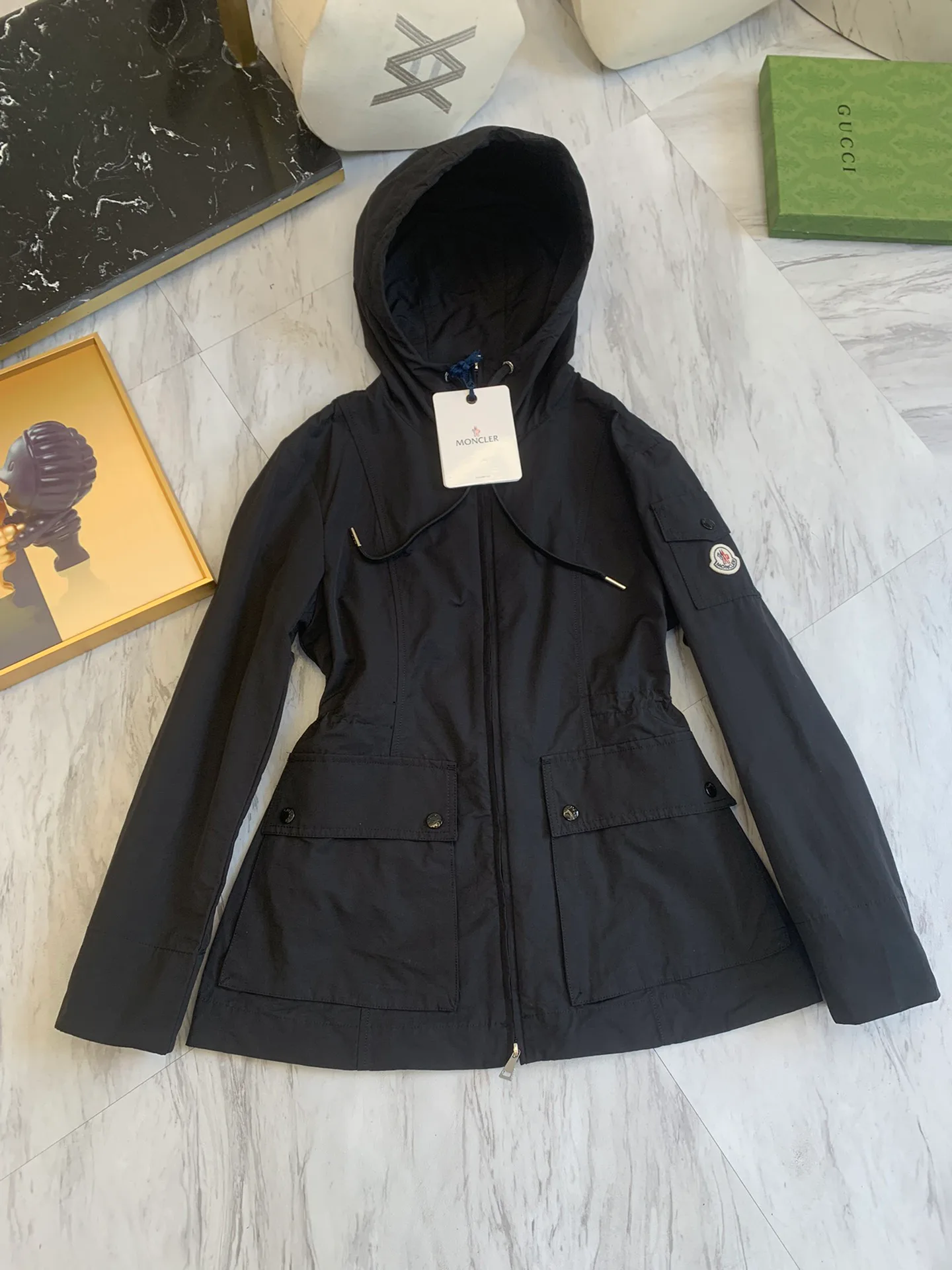Куртки И Пуховики Женские Moncler 11537500