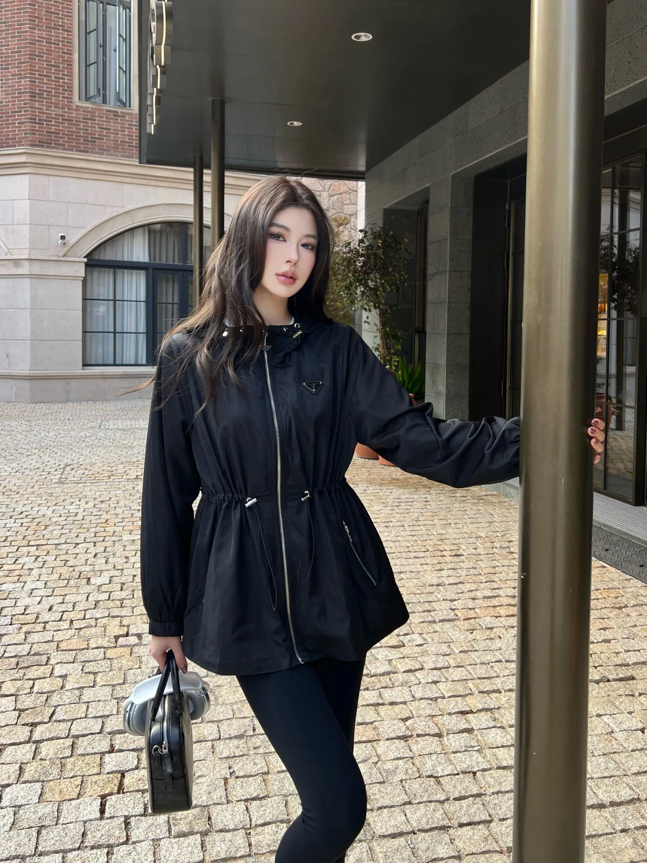 Куртки И Пуховики Женские Prada 9409826