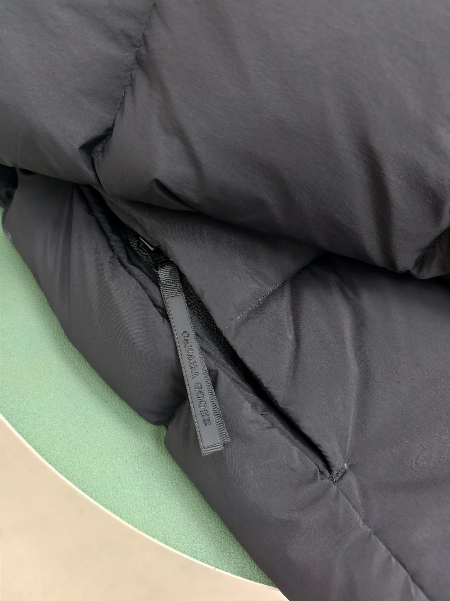 Куртки И Пуховики Женские Canada Goose 3153846