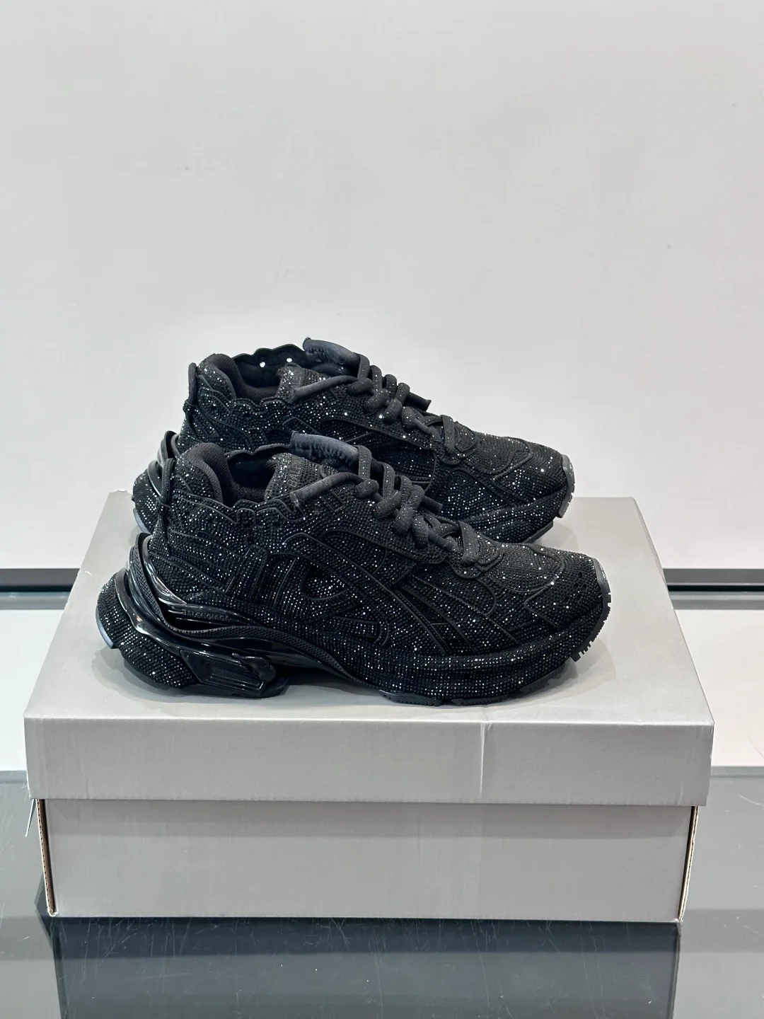 Кроссовки Женские Balenciaga 700555