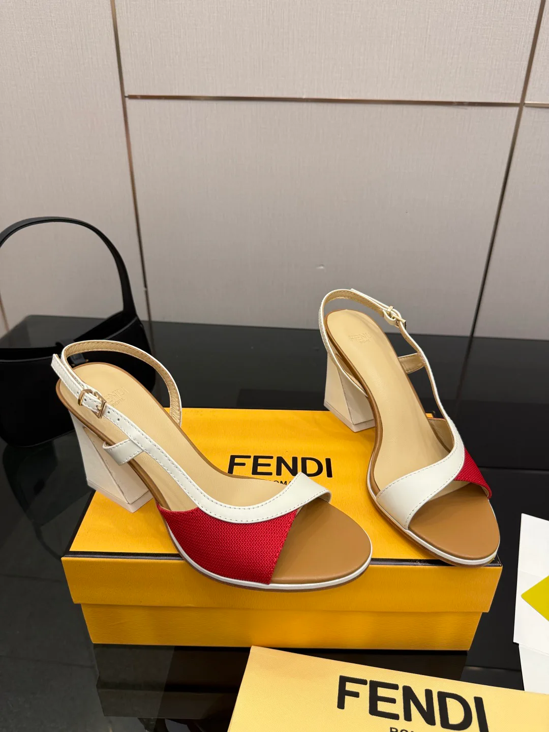Туфли Женские Fendi 12245162
