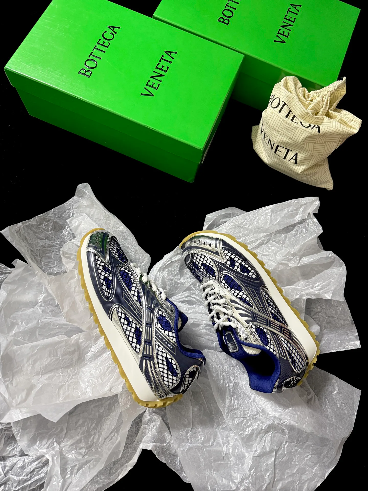 Кроссовки Женские Bottega Veneta 516211