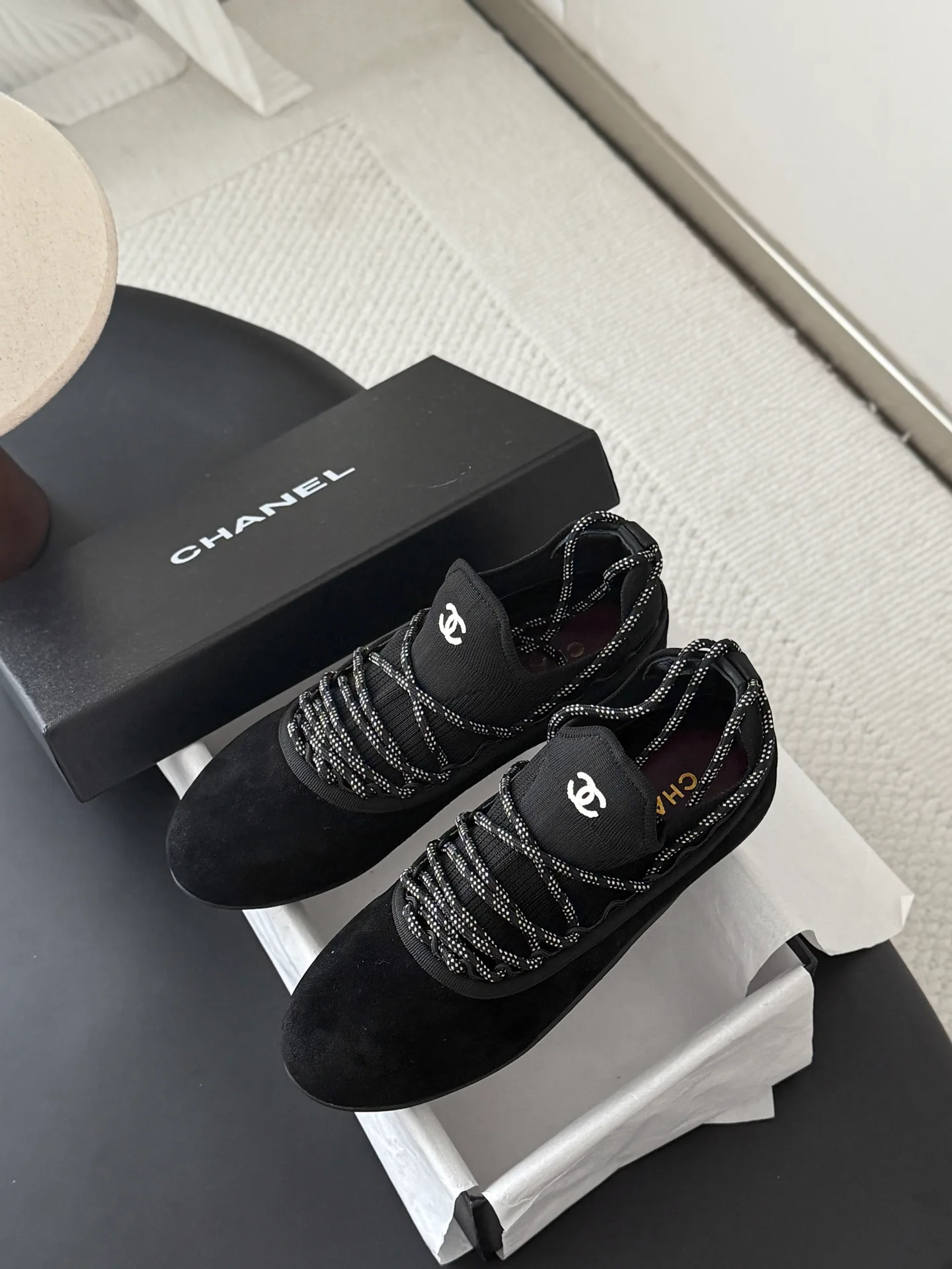 Кроссовки Женские Chanel 17360583