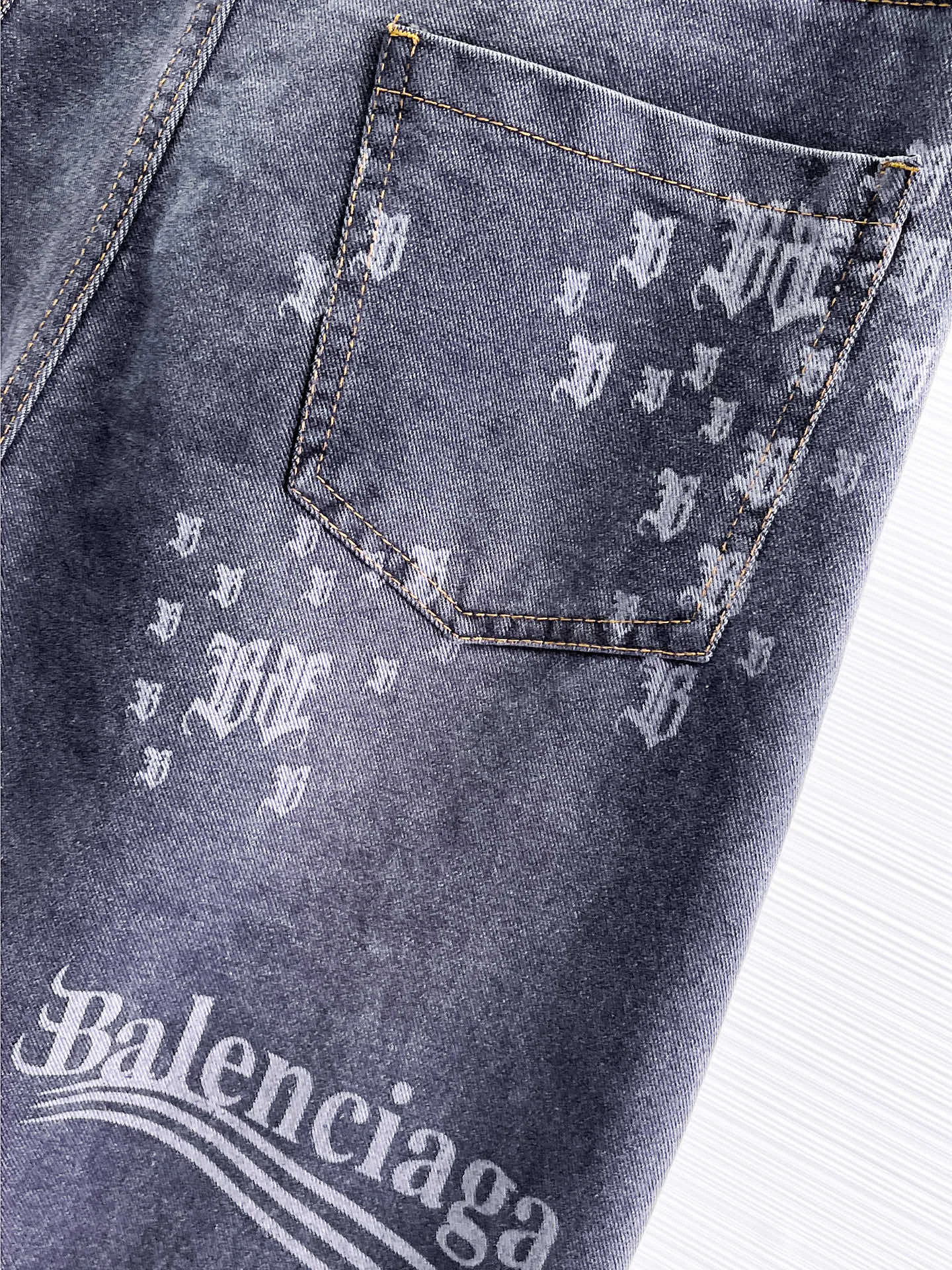 Джинсы Мужские Balenciaga 18596812