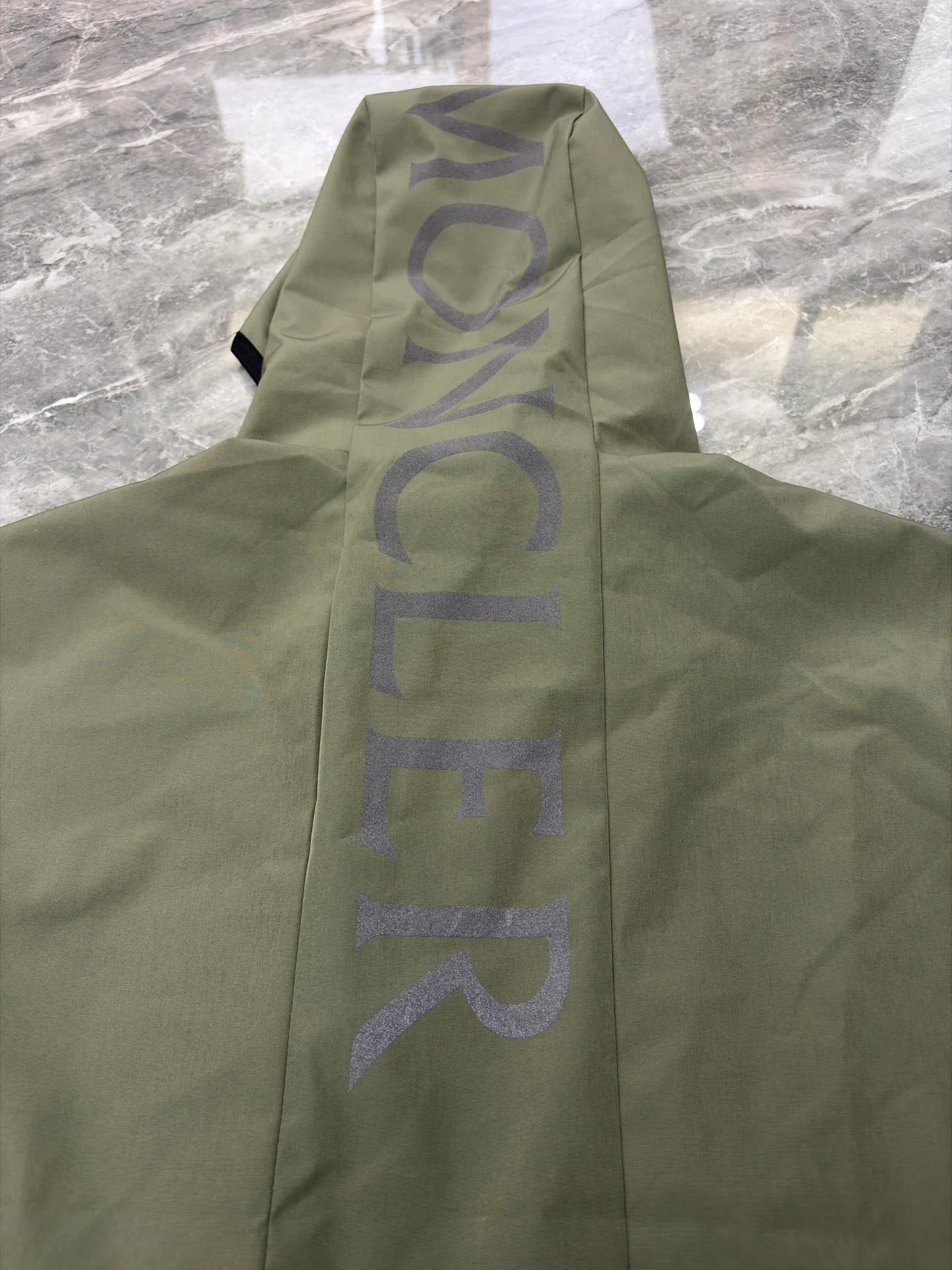 Куртки И Пуховики Мужские Moncler 11690846