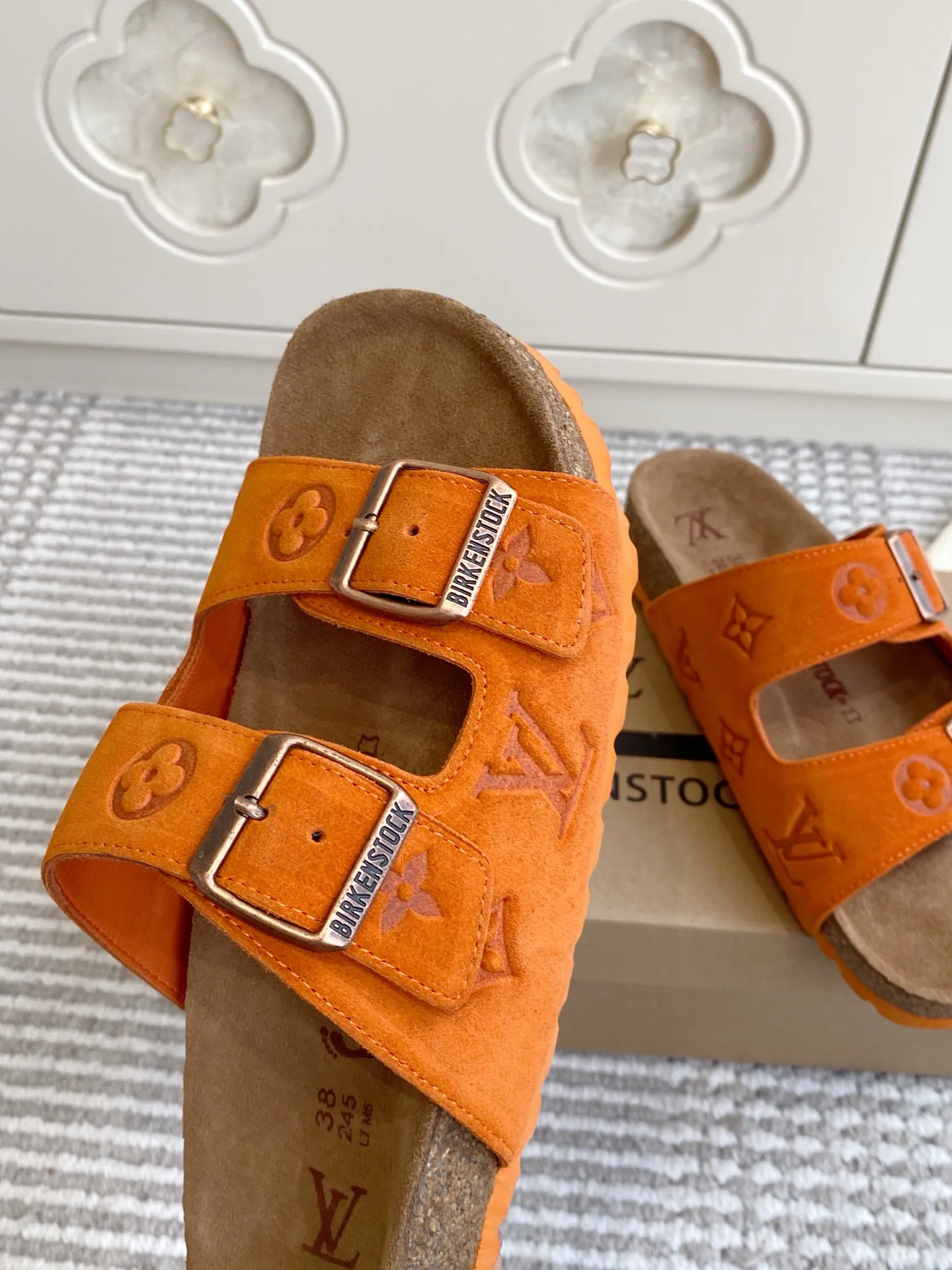 Шлепанцы Женские Louis Vuitton 11599276