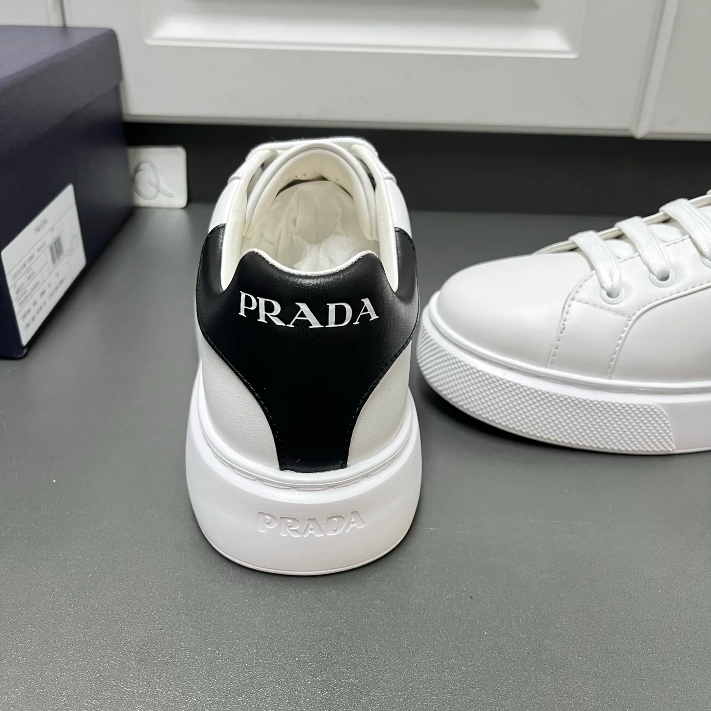 Кроссовки Мужские Prada 17457813