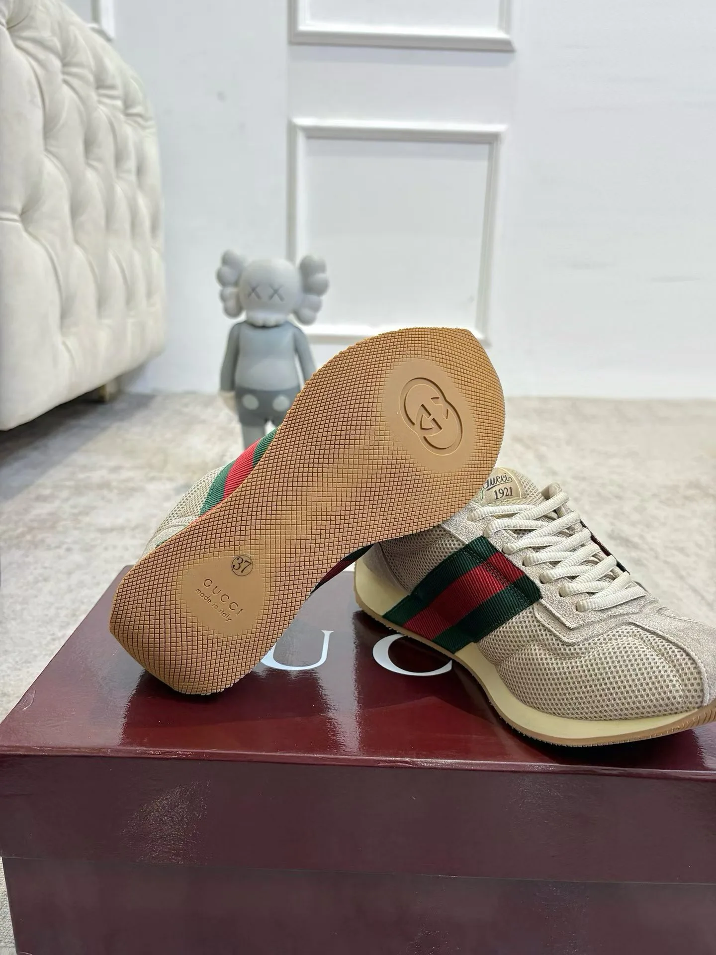 Кроссовки Женские Gucci 18466240