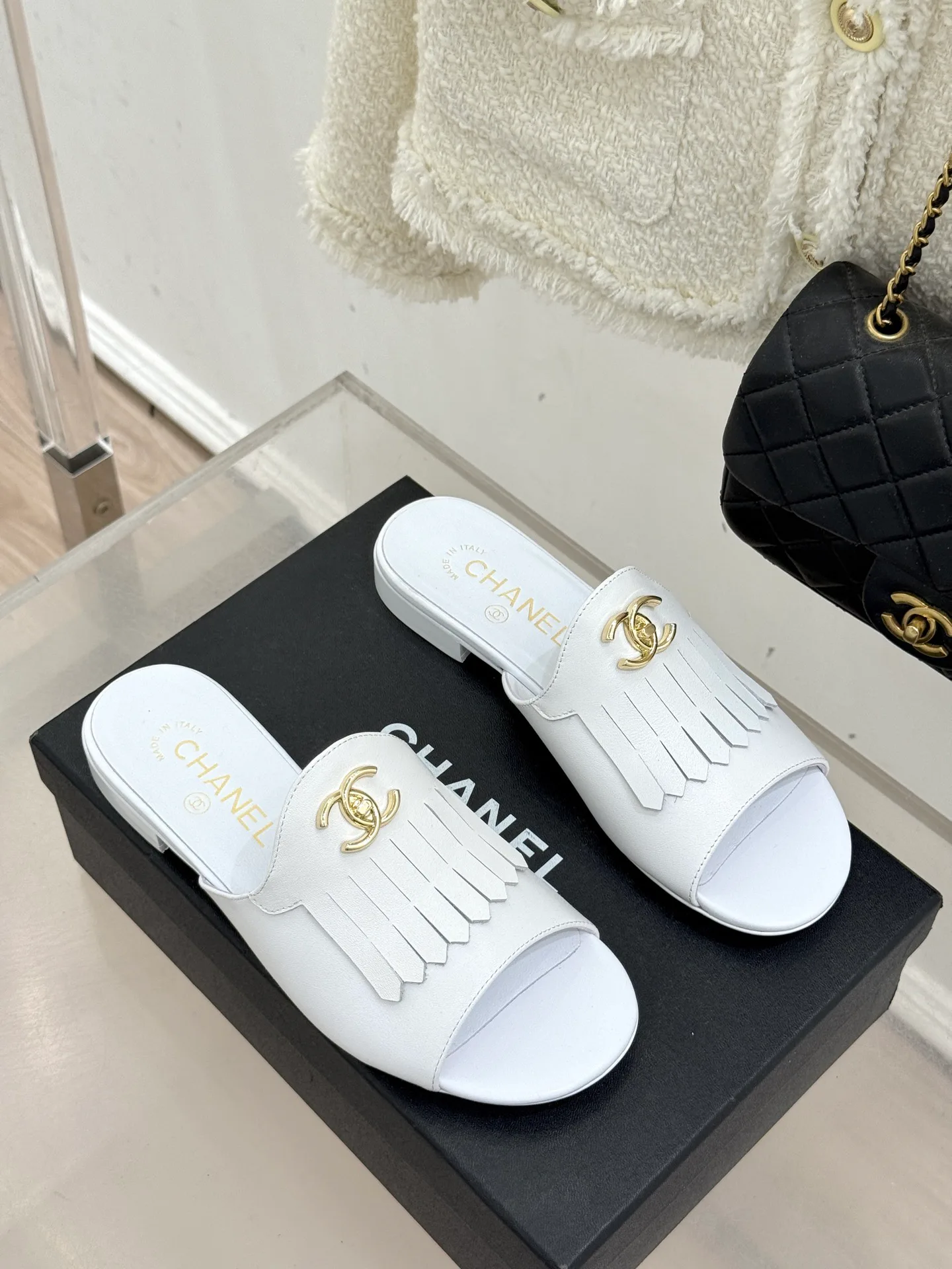 Шлепанцы Женские Chanel 11182778