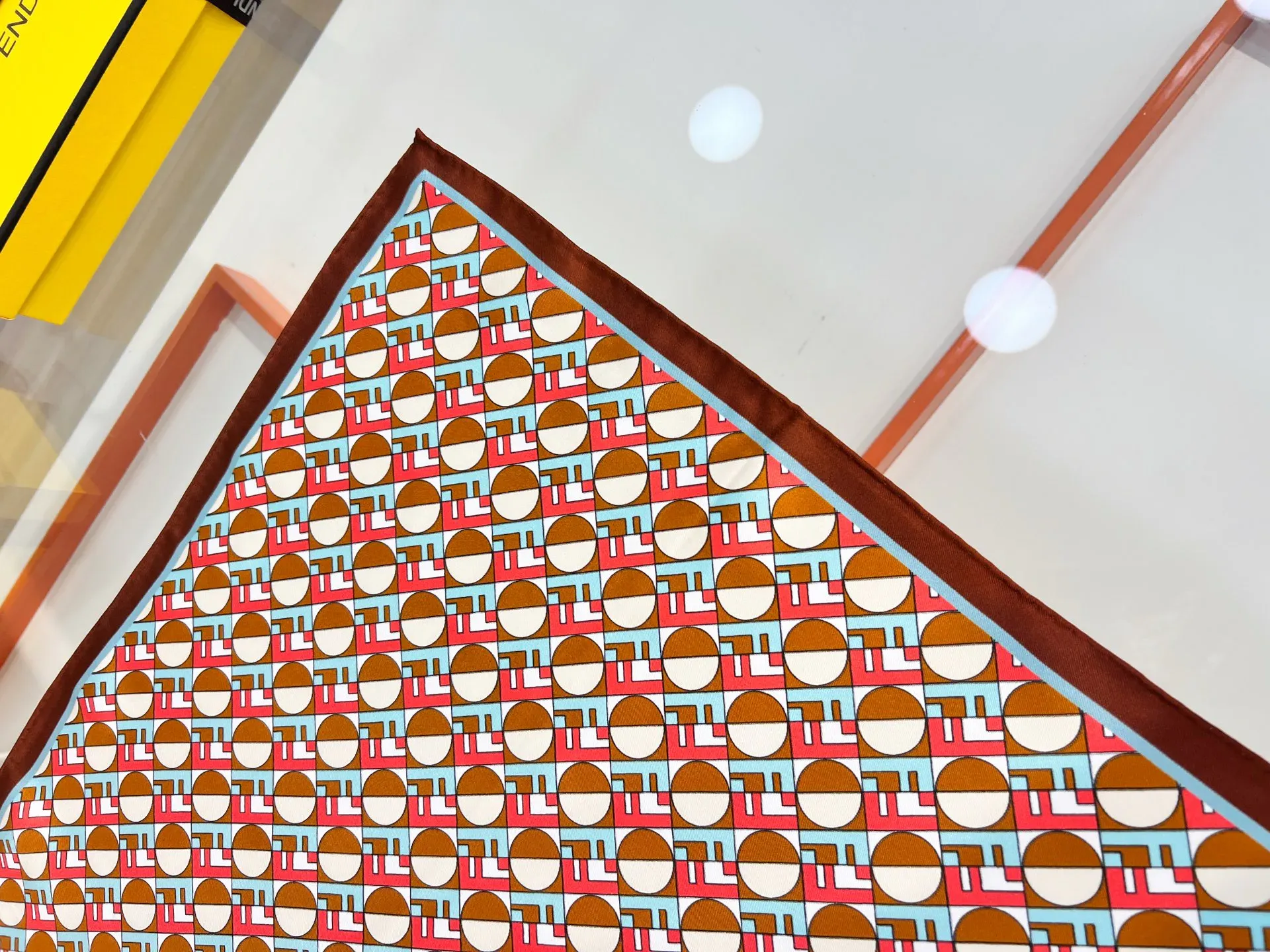 Шарфы Fendi 523793