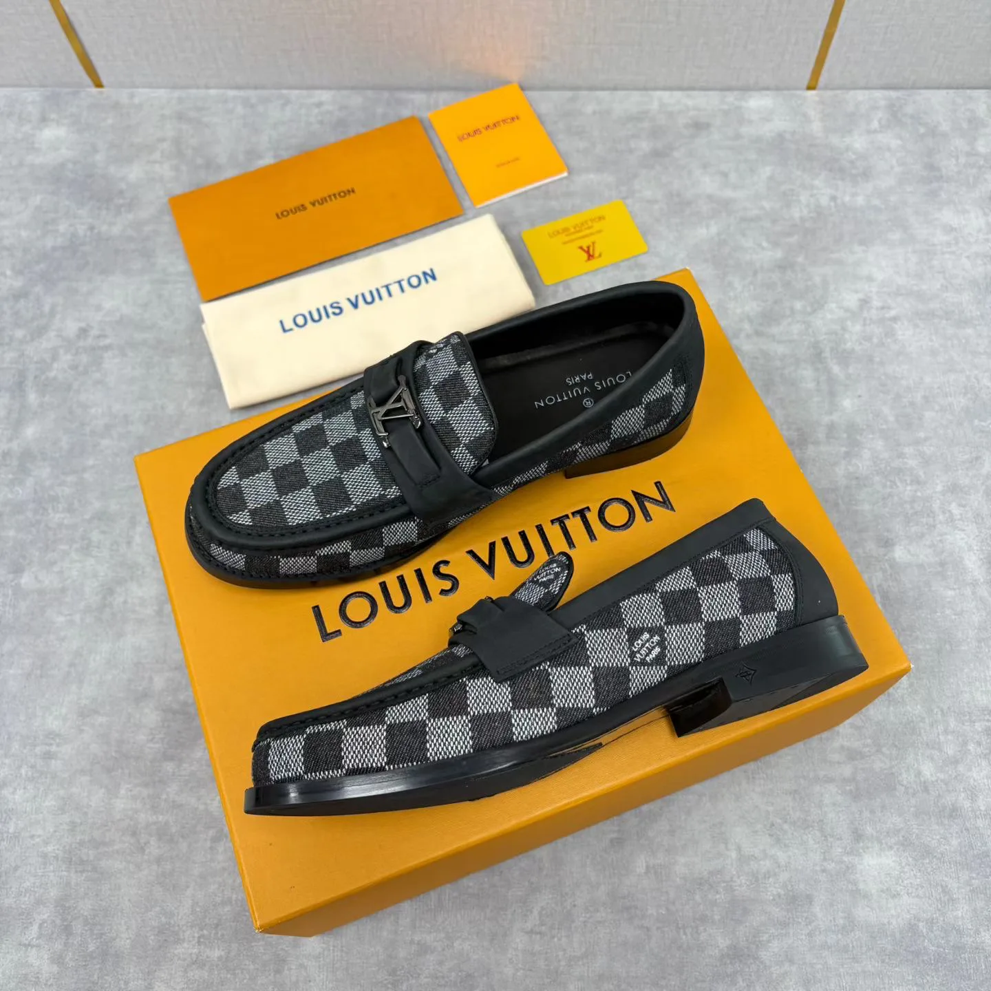 Лоферы И Туфли Мужские Louis Vuitton 18193953