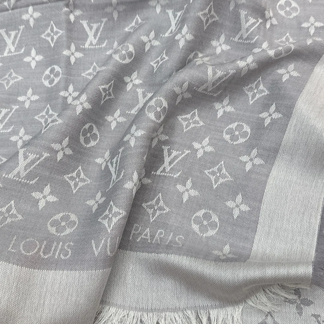 Шарфы Louis Vuitton 17973627