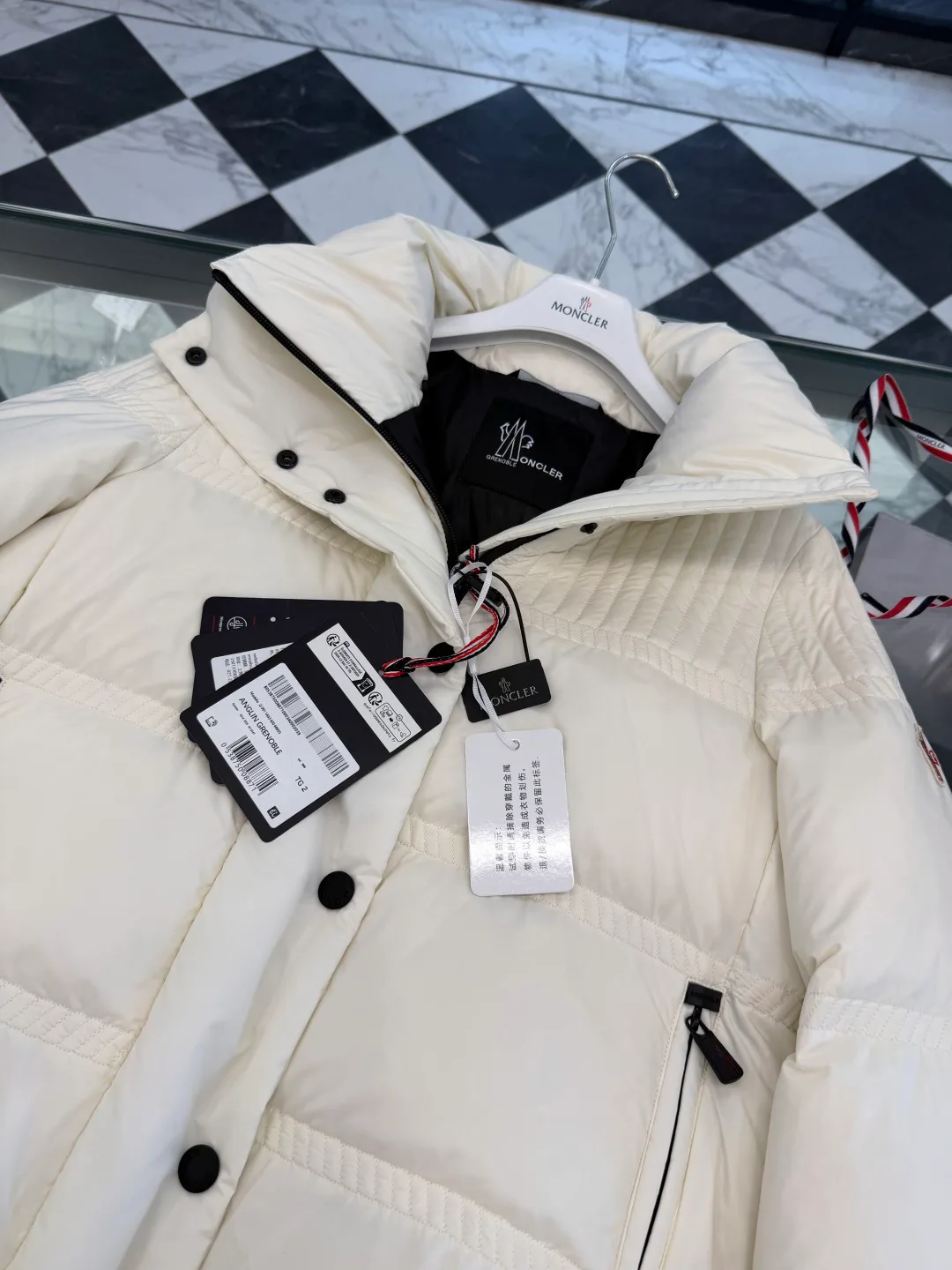 Куртки И Пуховики Женские Moncler 19245329