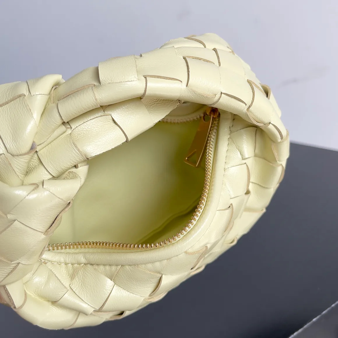 Классические Сумки Женские Bottega Veneta 13379661