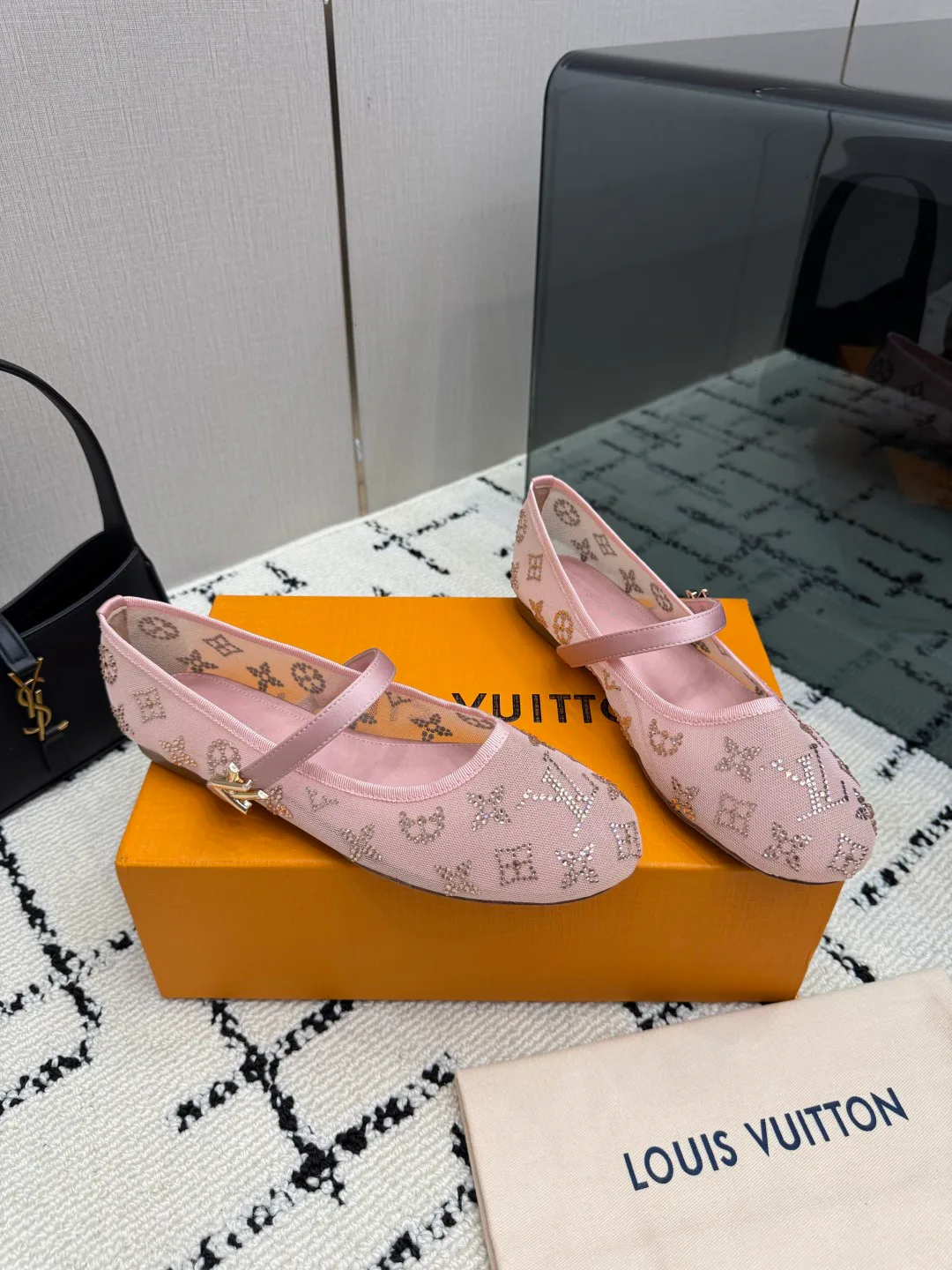 Балетки Женские Louis Vuitton 17947016