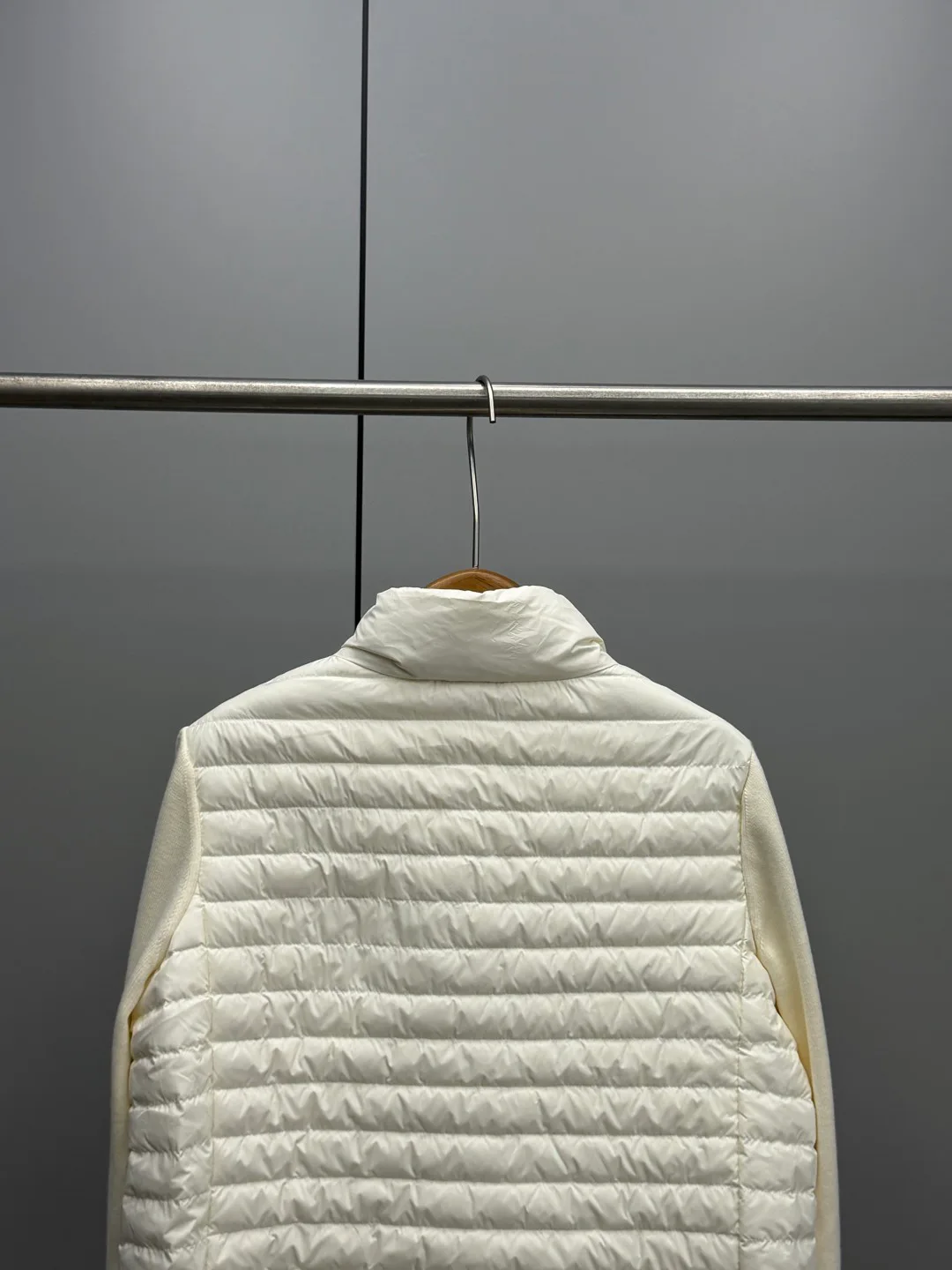 Куртки И Пуховики Женские Moncler 17758418