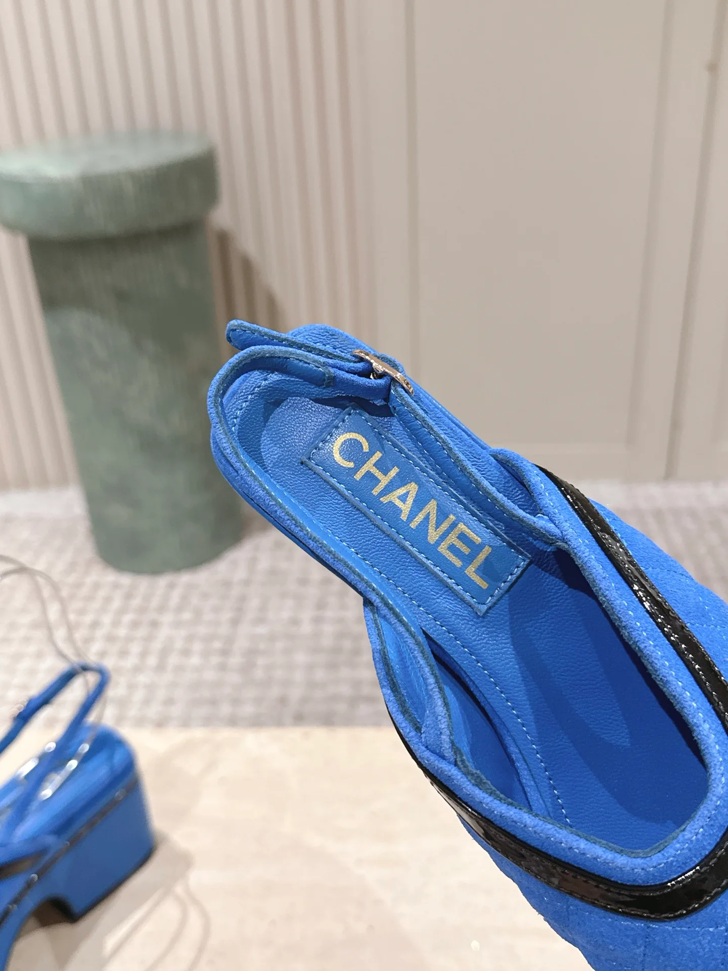Босоножки Женские Chanel 18142646
