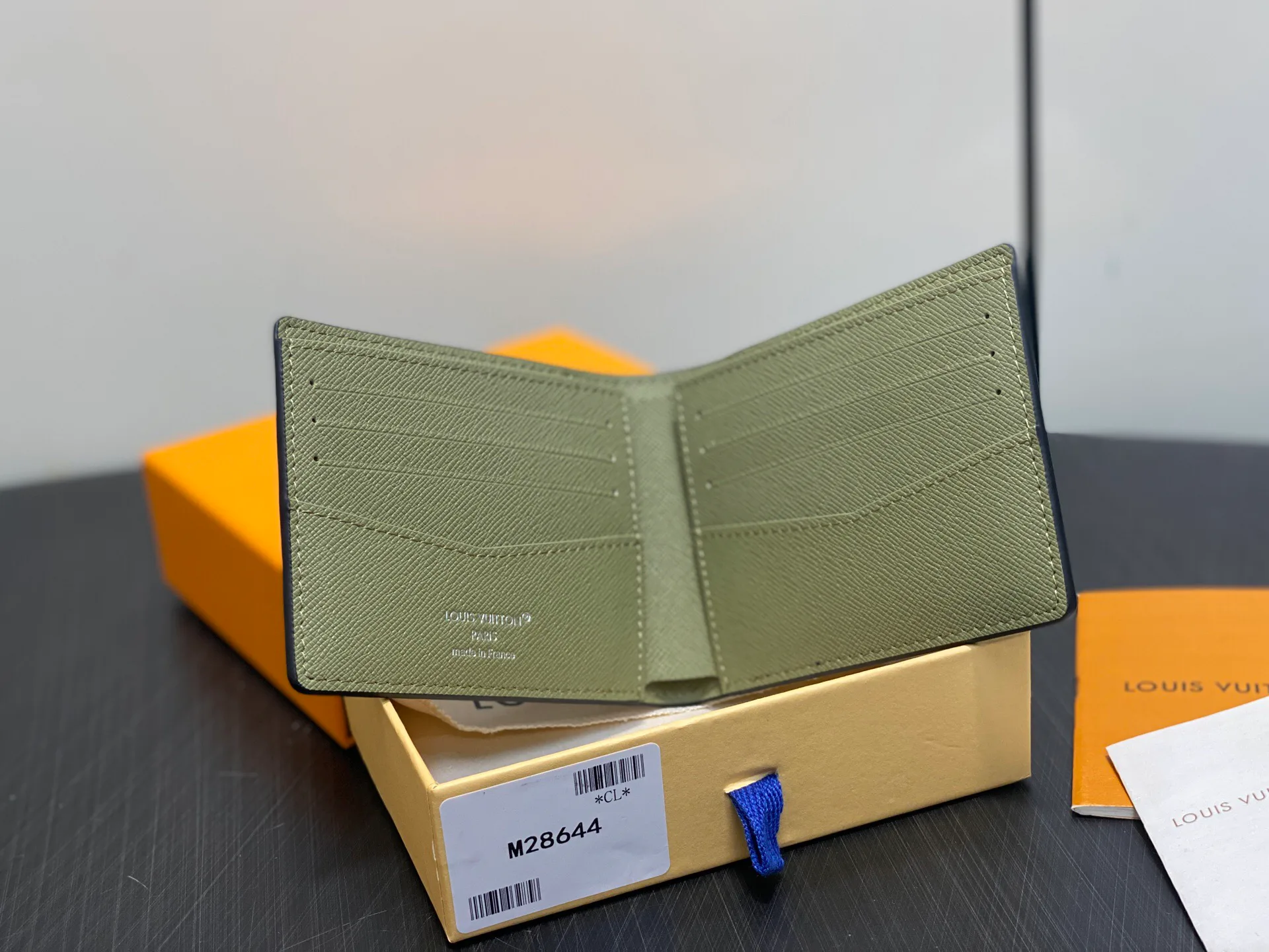 Клатчи Женские Louis Vuitton 17499405