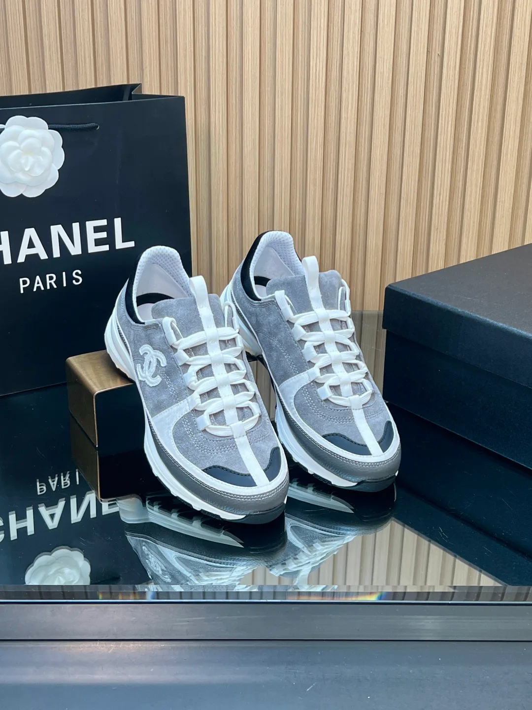 Кроссовки Женские Chanel 1731490