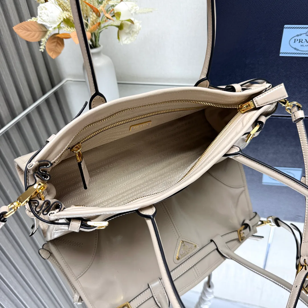 Классические Сумки Женские Prada 10446835