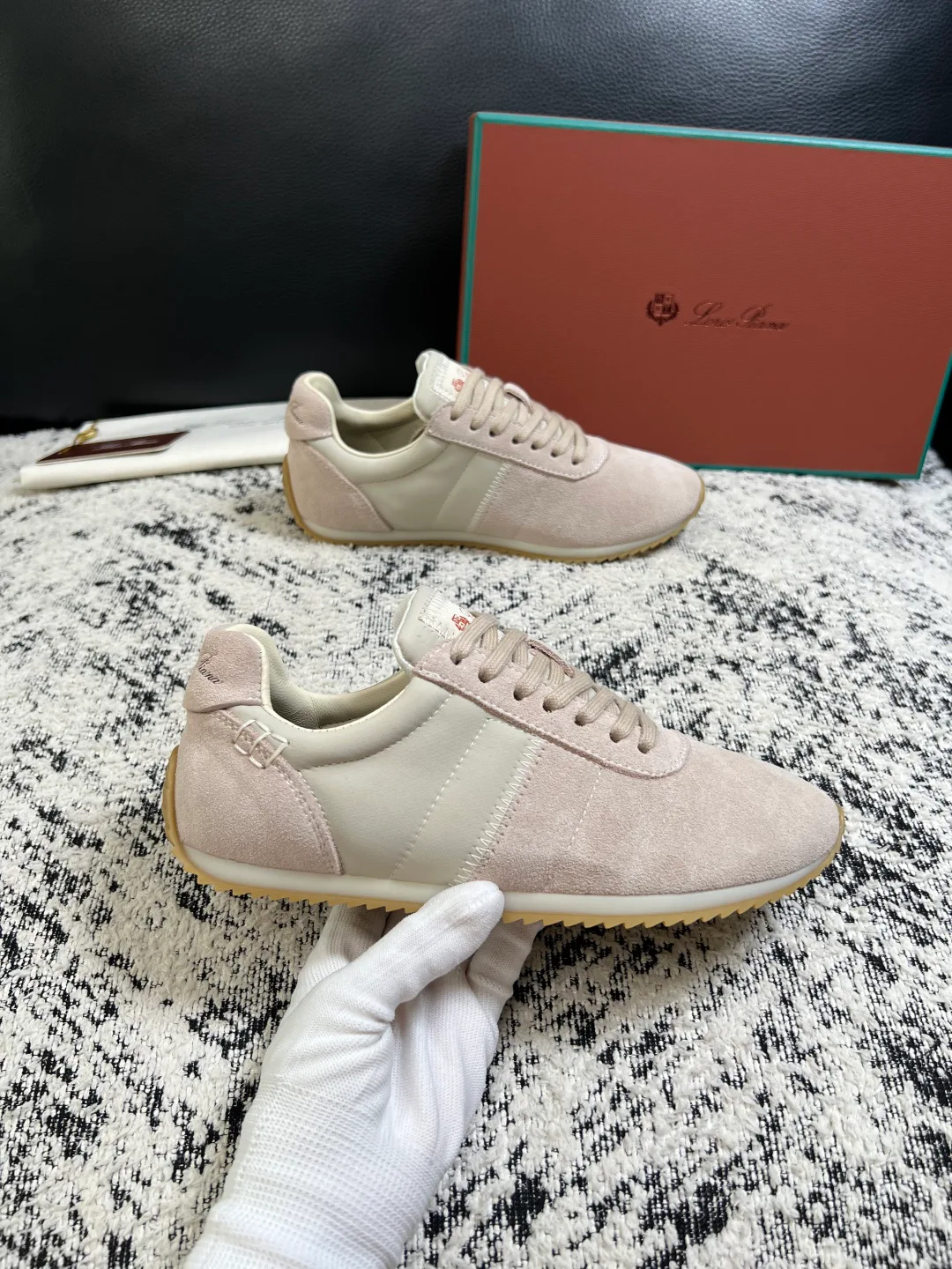 Кроссовки Женские Loro Piana 17715971
