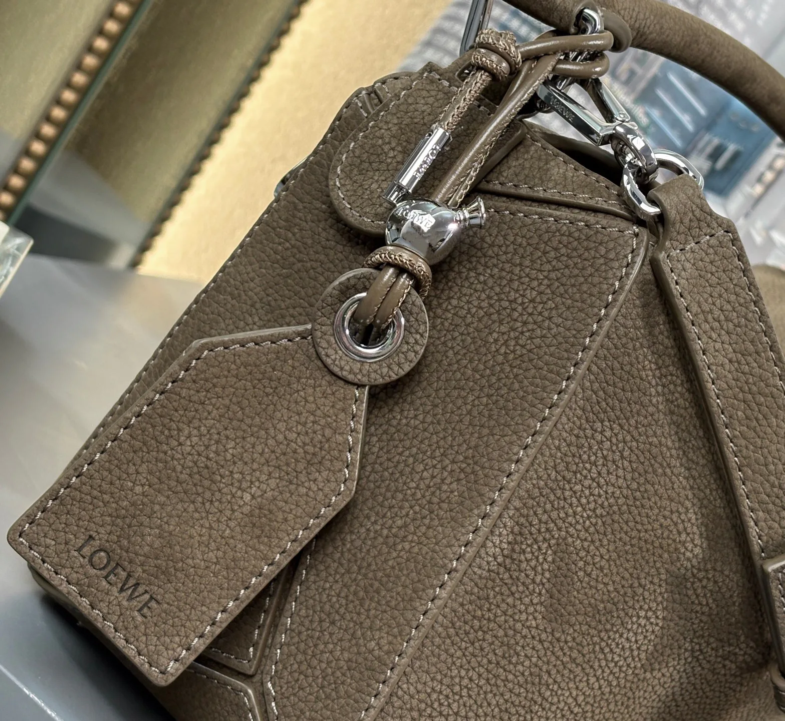 Классические Сумки Женские Loewe 1846036