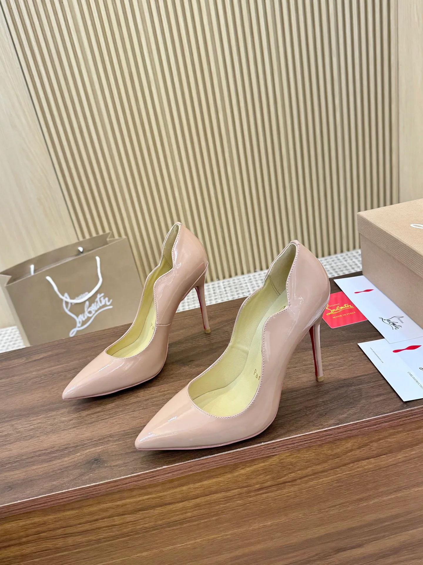 Туфли Женские Christian Louboutin 13139