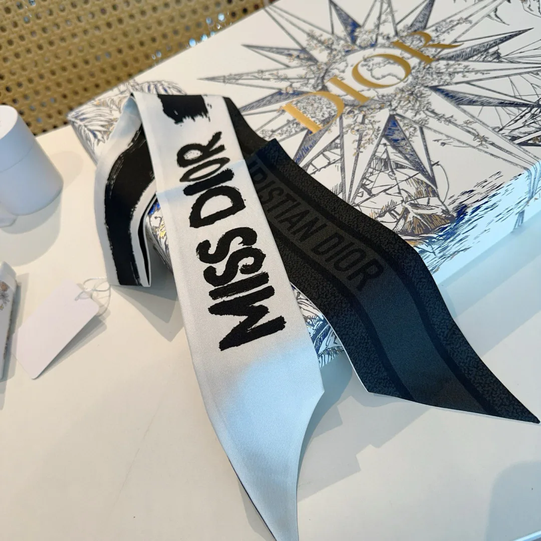 Платки Christian Dior 11055442