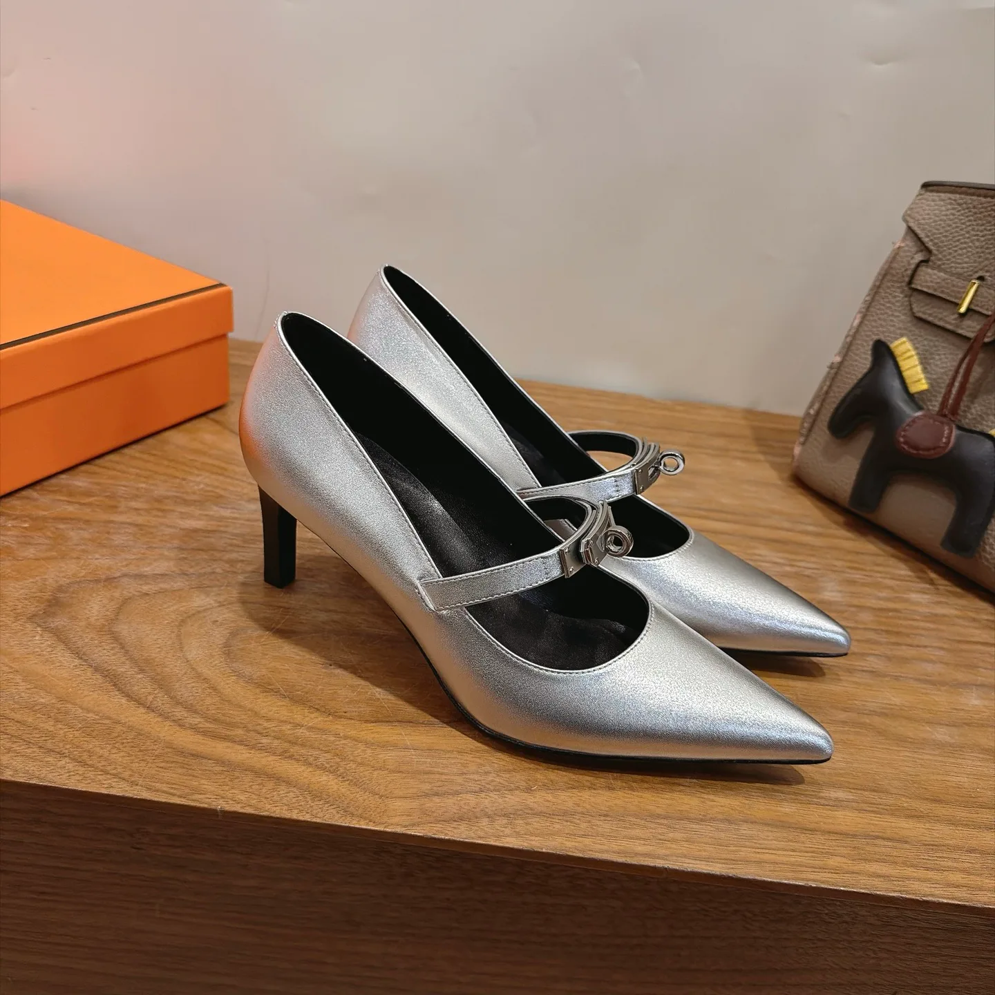 Туфли Женские Hermes 19095250