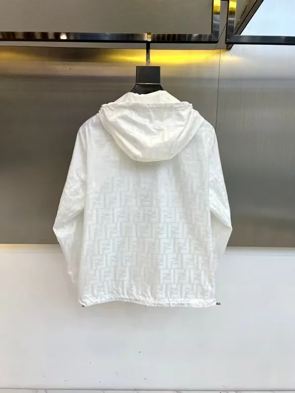 Куртки И Пуховики Женские Fendi 558482