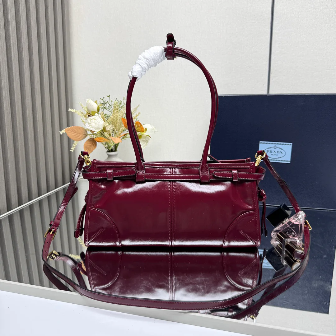 Классические Сумки Женские Prada 10446840