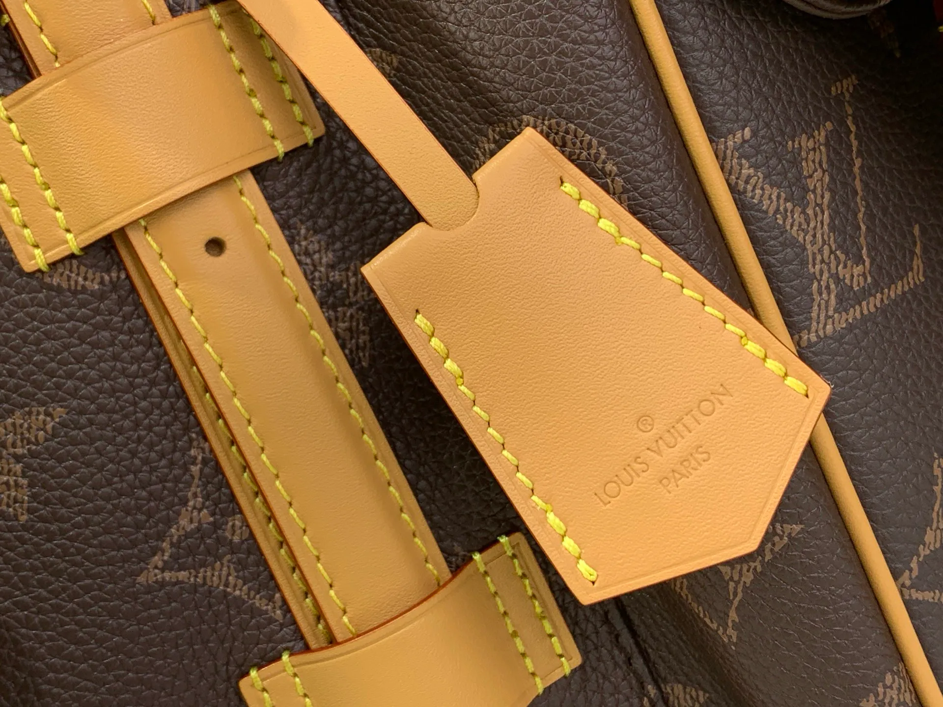 Классические Сумки Женские Louis Vuitton 12623277