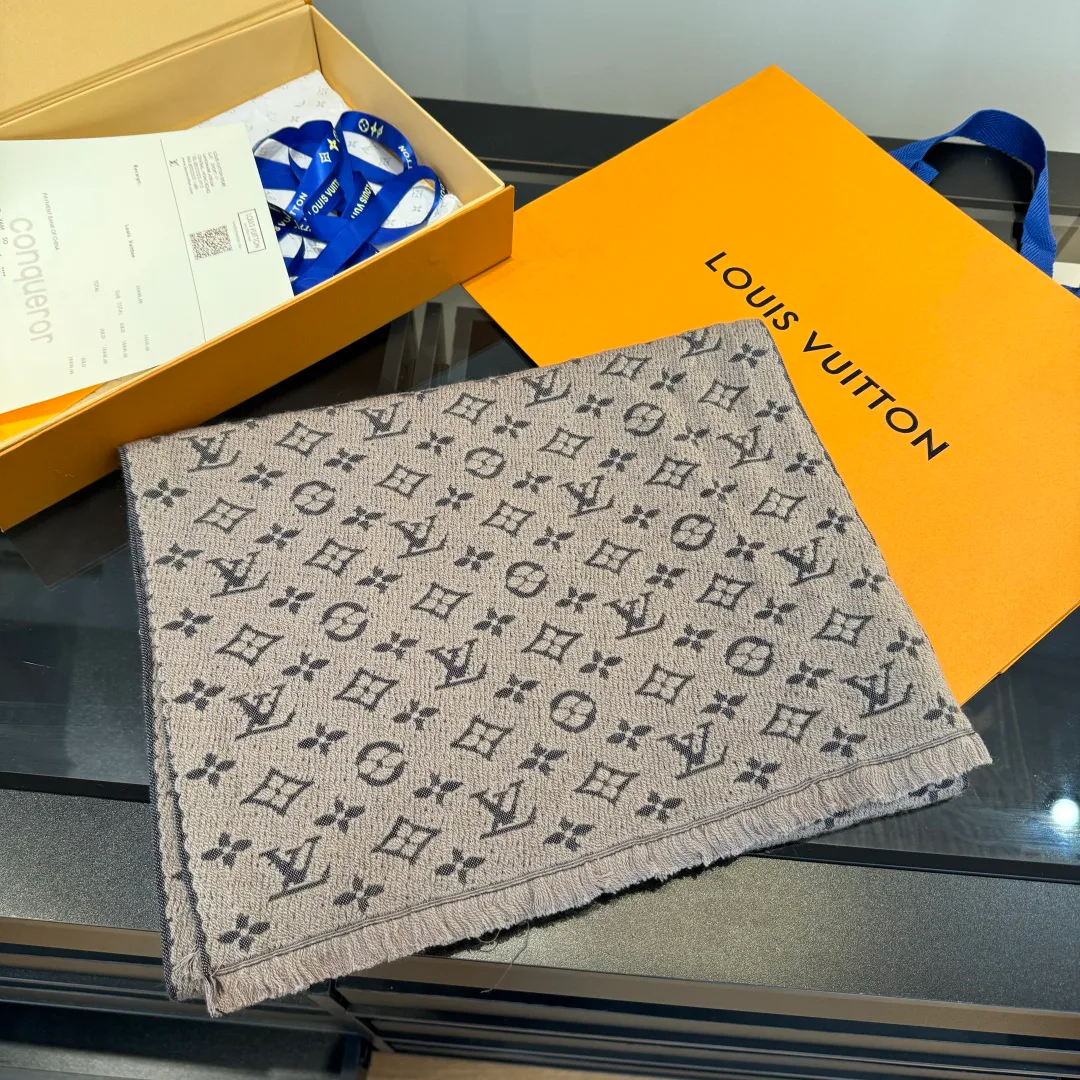 Шарфы Louis Vuitton 1303448