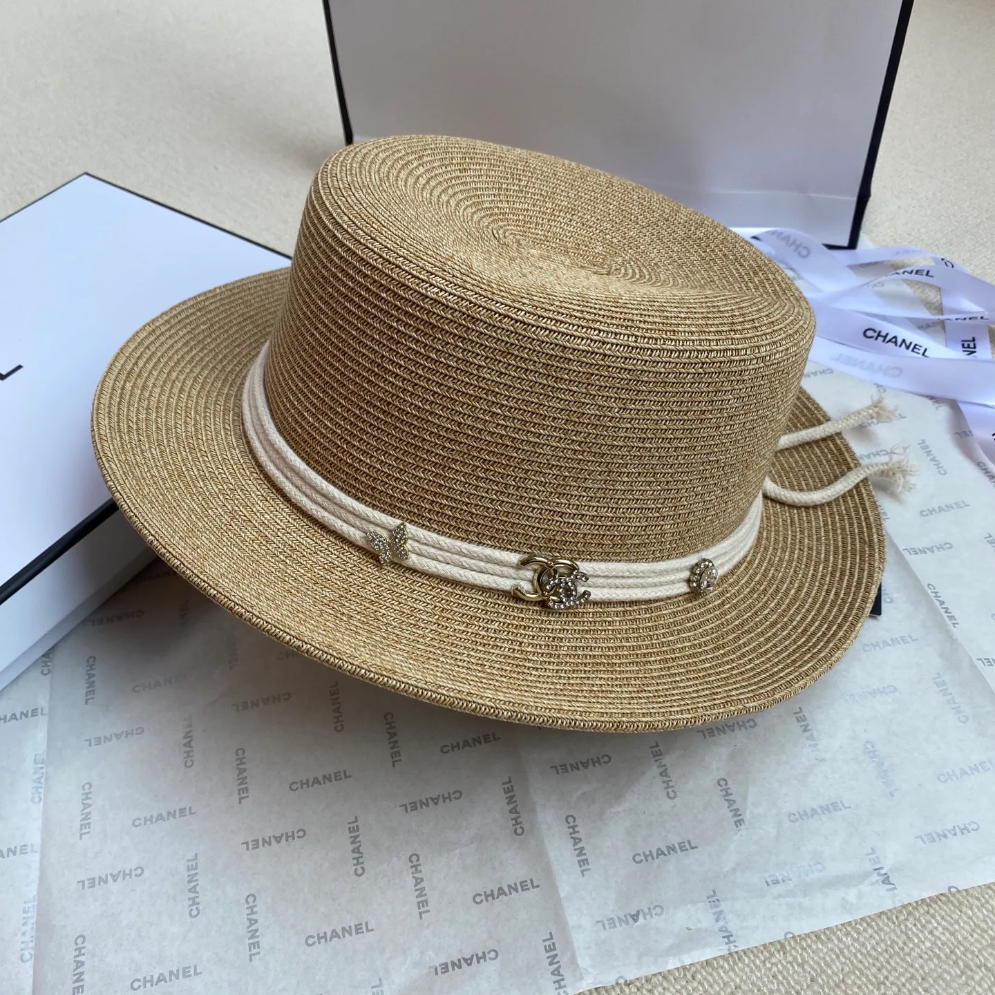 Головные Уборы Chanel 13302304