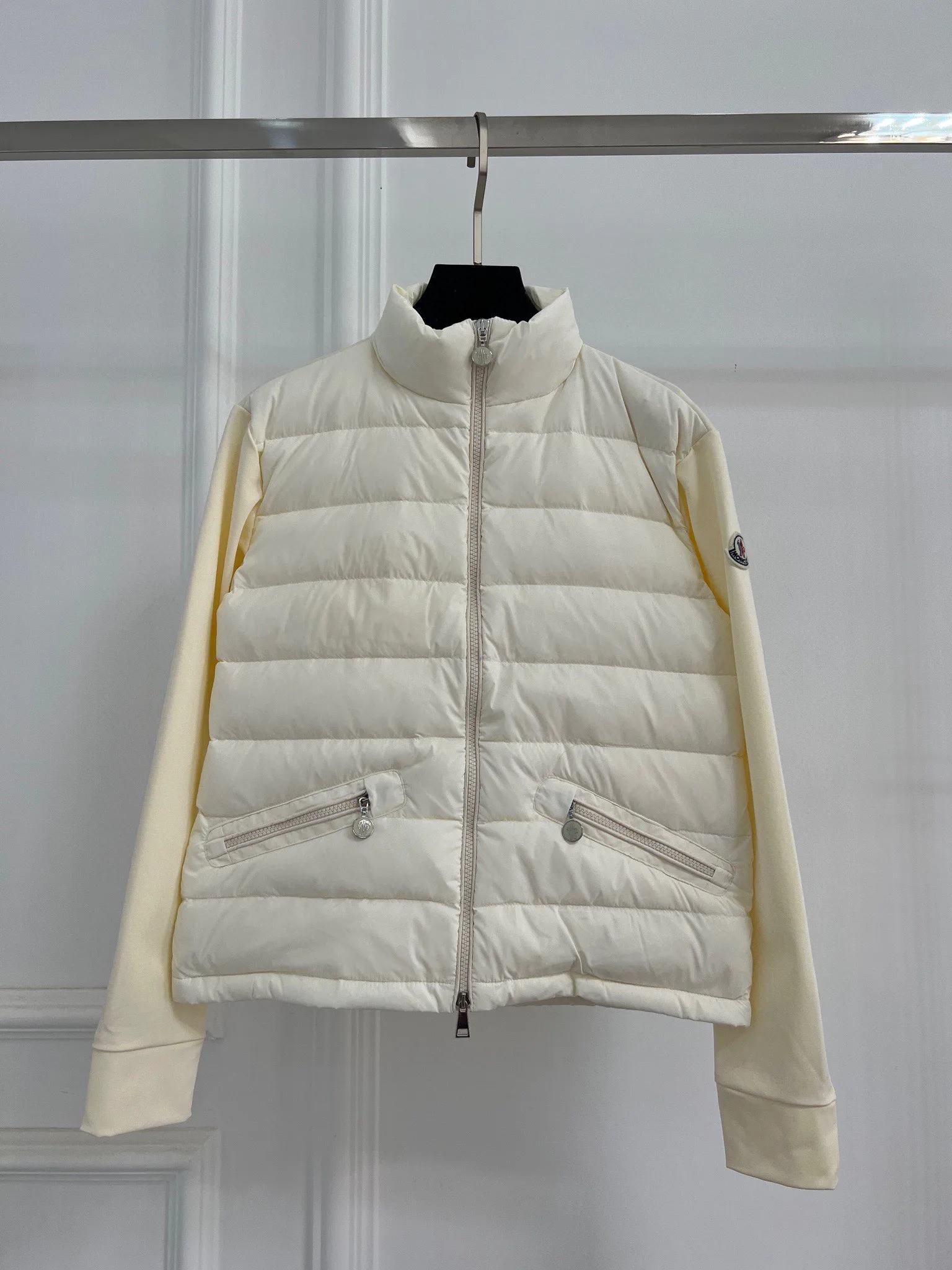 Куртки И Пуховики Женские Moncler 18416227