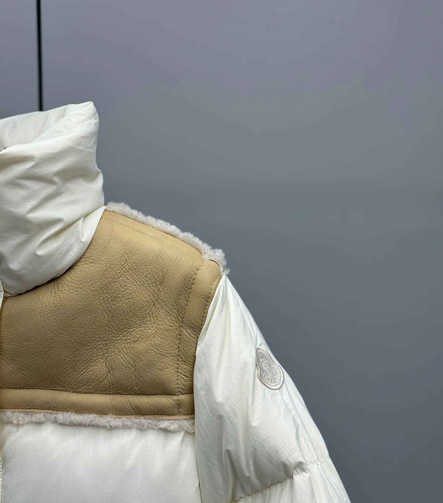 Куртки И Пуховики Женские Moncler 18106446