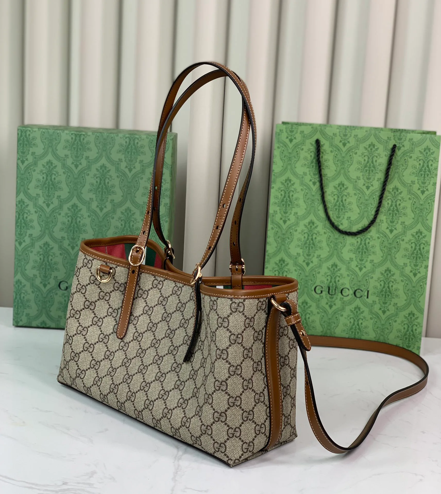 Классические Сумки Женские Gucci 11562654