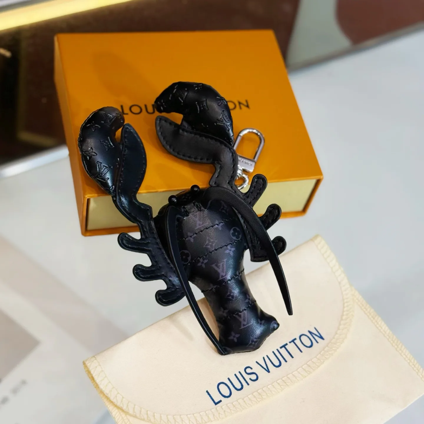 Ключницы Louis Vuitton 17451696