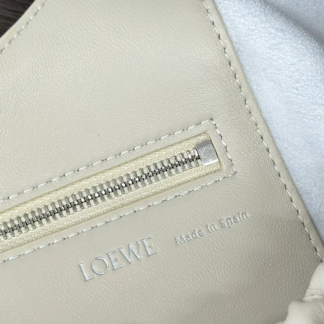 Классические Сумки Женские Loewe 12172495