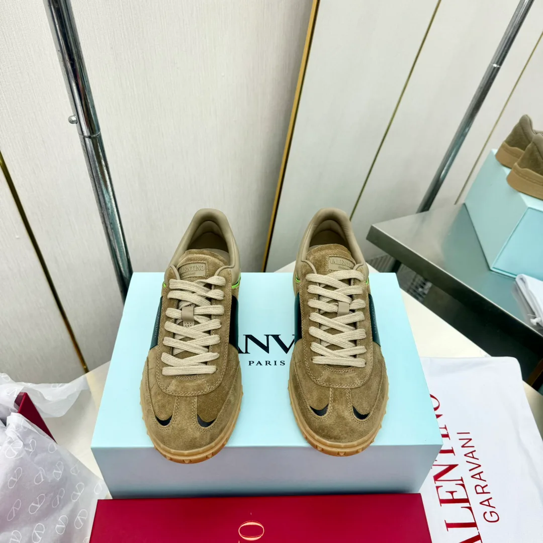 Кроссовки Женские Valentino 17955032