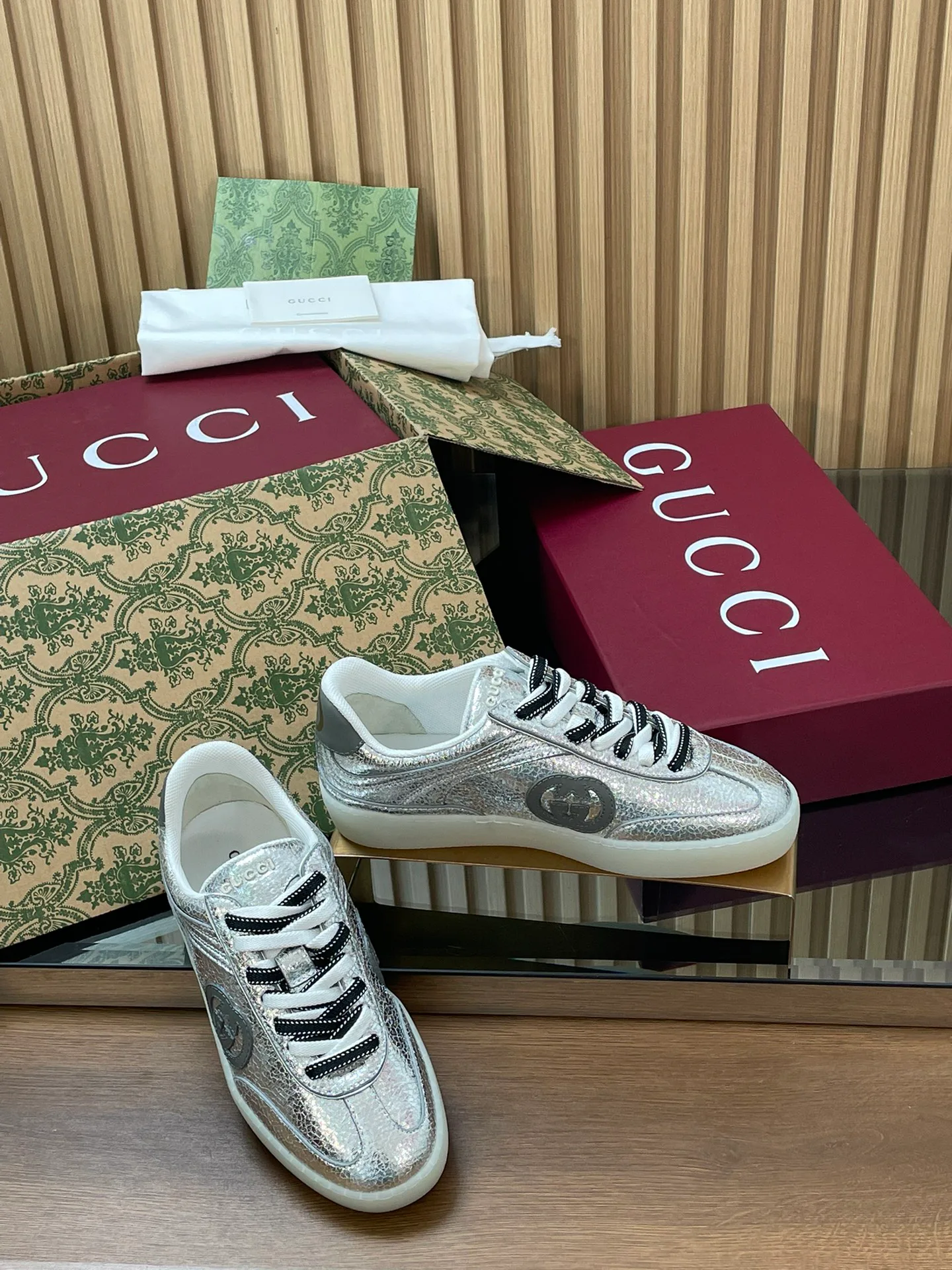 Кроссовки Женские Gucci 451035