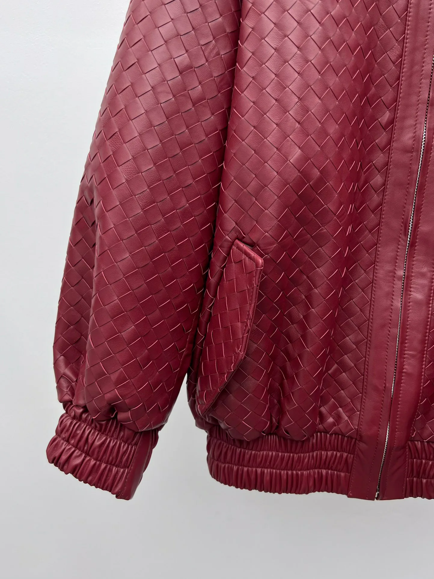 Кожаные Куртки И Дублёнки Женские Bottega Veneta 17719122