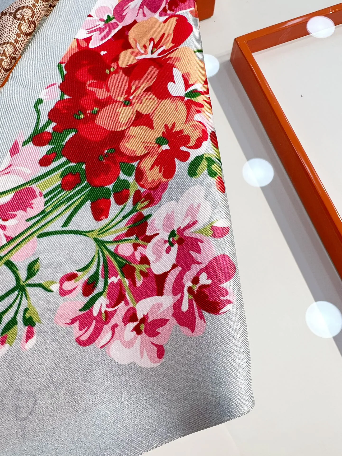 Платки Gucci 11527443