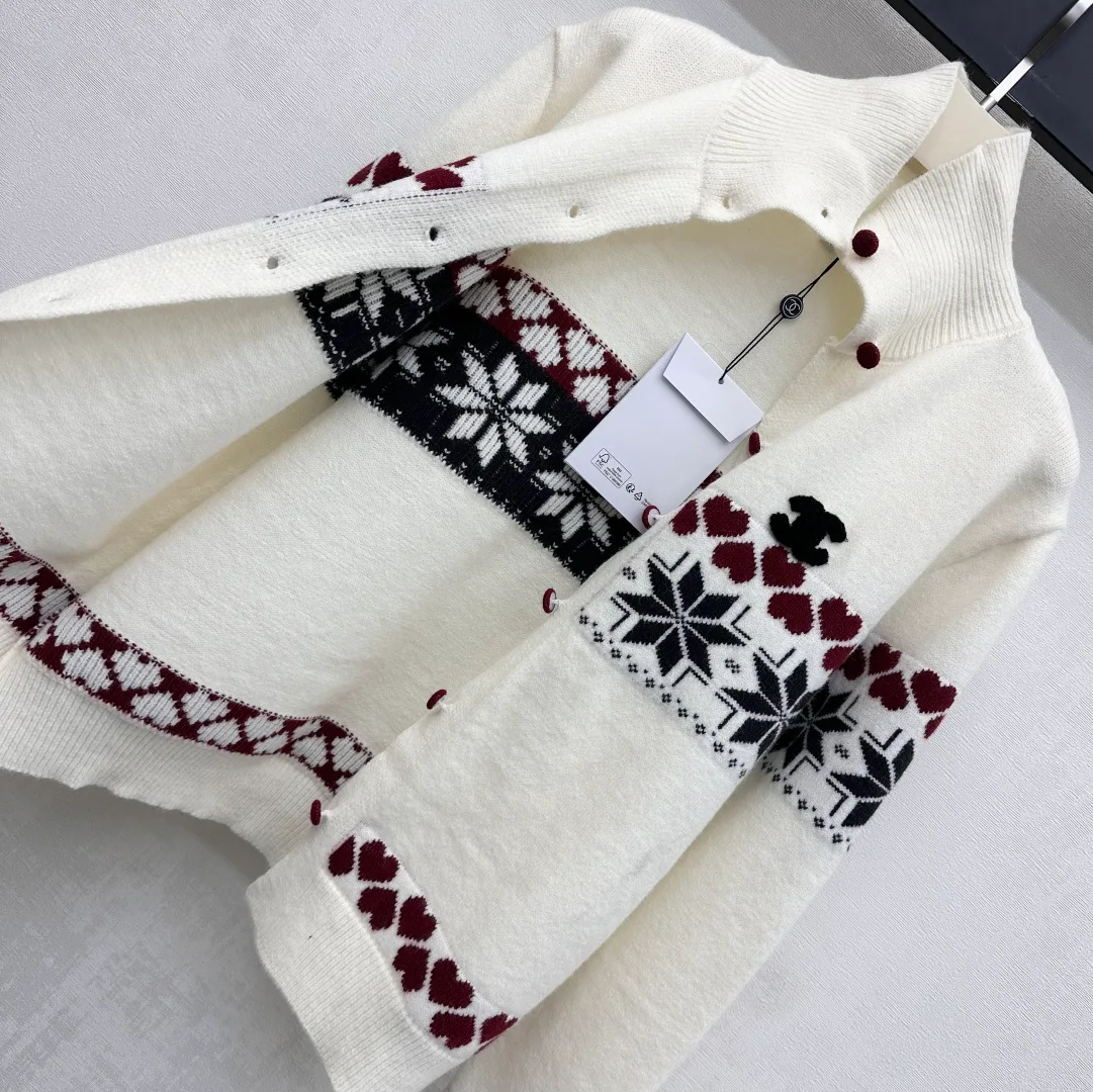 Джемперы И Свитеры Женские Chanel 620012