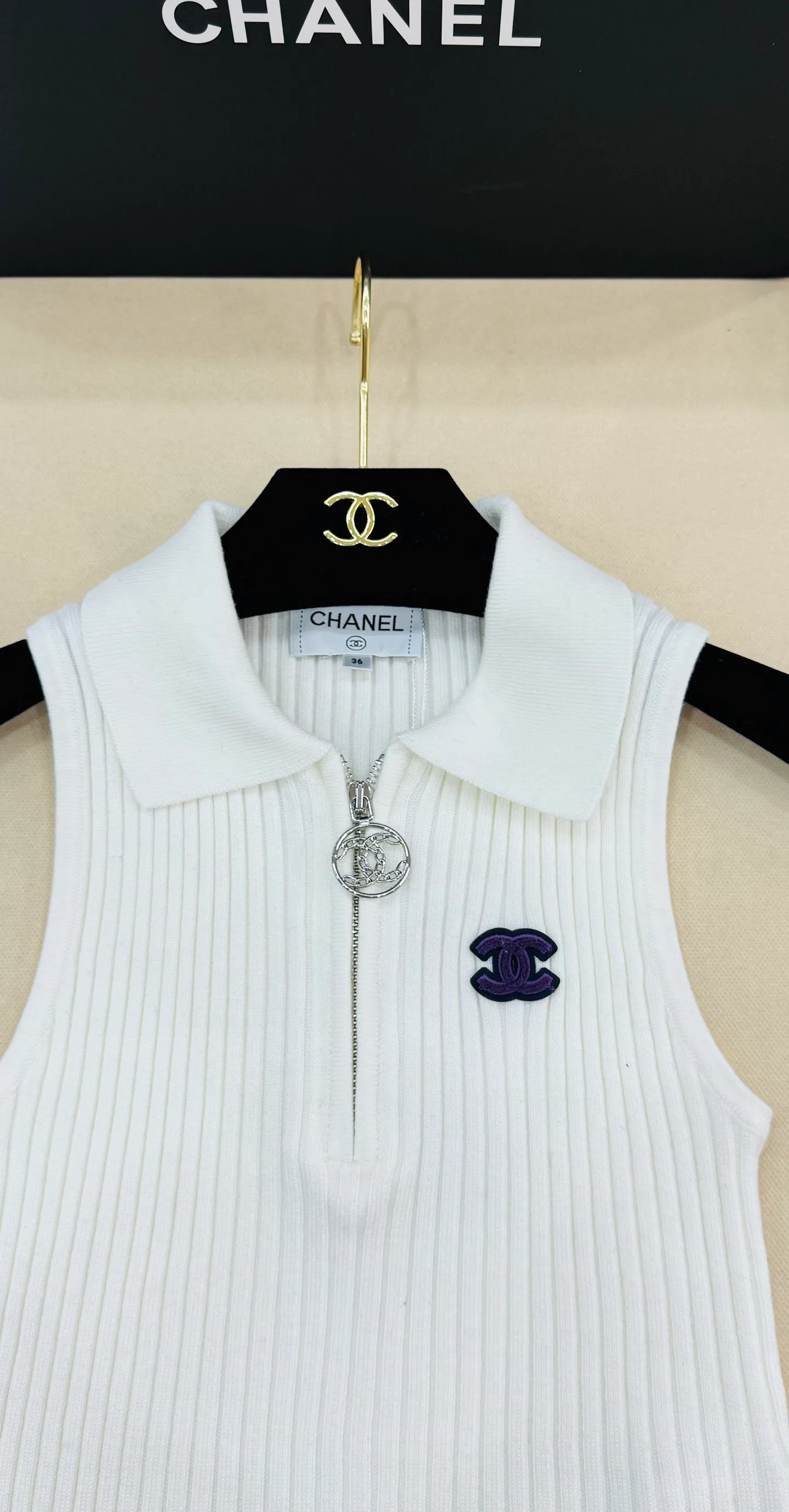 Жилеты Женские Chanel 13096327