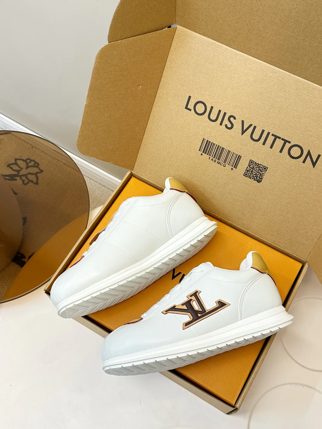 Кроссовки Женские Louis Vuitton 11594924
